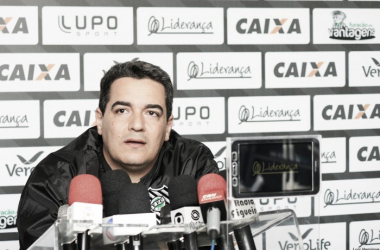 Tuca Guimarães lamenta erro de estratégia na derrota do Figueirense para o Flamengo