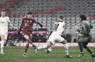 Imagen de Lewandoski disparando a portería / Fuente:&nbsp;&nbsp;Bayern de Múnich