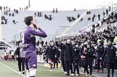 Com mais dois de Vlahovic, Fiorentina goleia Salernitana e vence terceira seguida