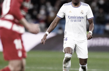 El Real Madrid vence, pero no convence