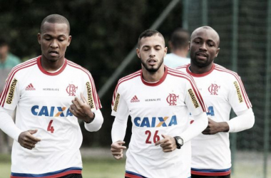 Luxemburgo confirma ausências de Armero, Paulinho e Samir diante do São Paulo