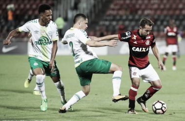 Flamengo visita Chapecoense visando manter liderança do Brasileirão