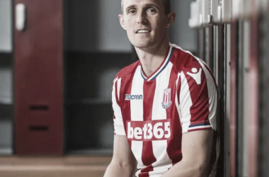 Darren Fletcher cambia el West Brom por el Stoke y firma por los potters hasta 2019