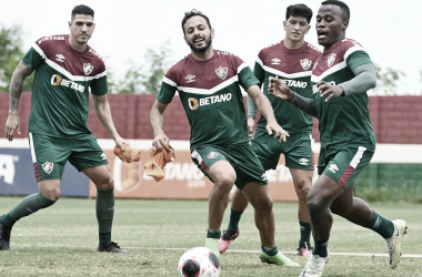 Em busca da classificação, Fluminense e Vasco se enfrentam pelo Carioca