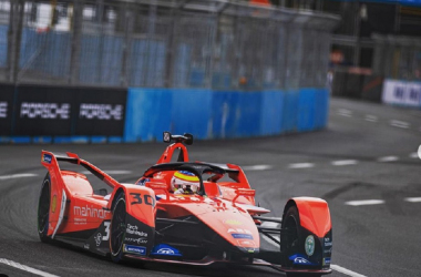   Formula E
Jakarta, Oliver Rowland Tercepat di Latihan Bebas 1