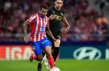 Ángel Correa en el último enfrentamiento frente al Valencia | FUENTE: La Razón