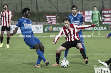 Fotos e imágenes del Bilbao Athletic 2-2  Fuenlabrada, jornada 17 del Grupo II deSegunda División B