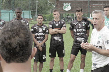 Los viajeros del Deportivo Cali en su visita a Alianza