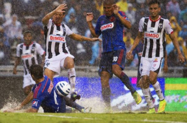 Rayados - Chivas: Si llueve ¡que sean goles!