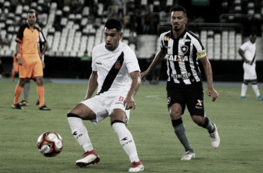 Botafogo se recupera de falhas defensivas, vira contra Vasco e se classifica para final da Taça Rio