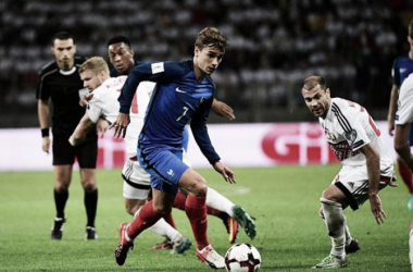 Francia abre la clasificación con un empate sin goles