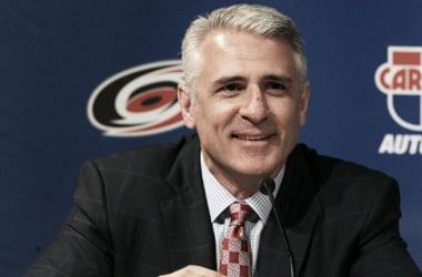 Ron Francis renueva con los Carolina Hurricanes