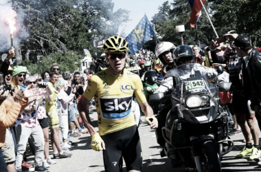 Chris Froome: &quot;No sabía qué hacer, me puse en marcha hasta que me dieron una bici neutra&quot;