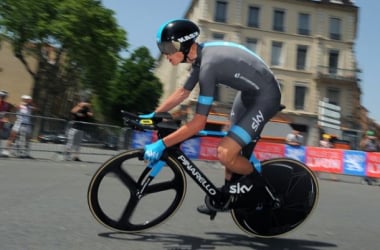 Criterium du Dauphine: Froome takes yellow