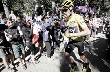 Unbelievable scenes on stage 12 of the Tour de France as Chris Froome resulted to running up Ventoux in his cleats