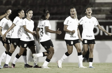 Corinthians bate Ferroviária e volta a liderança do Brasileirão Feminino