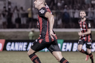 Vitória faz fim de jogo perfeito e vence ABC pela Série B