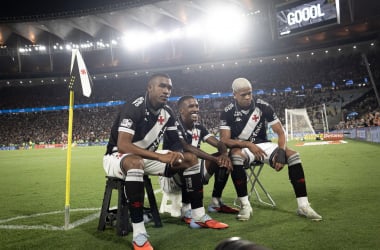 Jogadores do Vasco comemoram primeiro gol do time (Matheus Lima/Vasco)