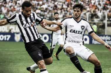 Atlético-MG empata sem gols com Botafogo e vê Libertadores mais distante