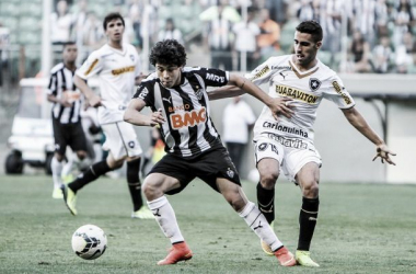 Atlético-MG supera desfalques e vence Botafogo pelo placar mínimo