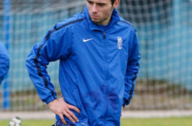 Álvaro García, defensa procedente del Real Oviedo, primer fichaje del Racing 2014/15