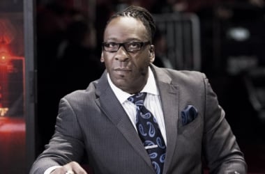 Booker T sustituirá a Otunga en los comentarios