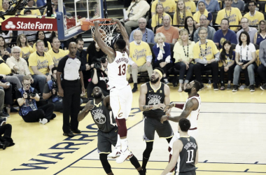 Tristan Thompson abandona la conferencia de prensa