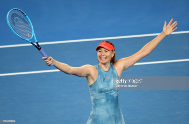 Australian Open: Maria Sharapova knocks out defending champion Caroline Wozniacki to reach last 16&nbsp;