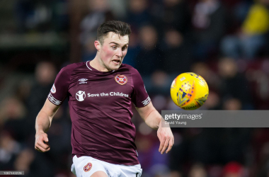 Hearts 1 –
1 Dundee United (Hearts win 5-3 on penalties): Jambos edge Scottish League Cup tie despite sending off