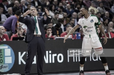 Unicaja anuncia la extensión contractual de Luis Casimiro