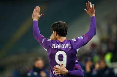FLORENCE, ITALY - JANUARY 17: Dusan Vlahovic of ACF Fiorentina celebrates after scoring his team's fourth goal during the Serie A match between ACF Fiorentina and Genoa CFC at Stadio Artemio Franchi on January 17, 2022 in Florence, Italy. (Photo by Matteo Ciambelli/DeFodi Images via Getty Images)