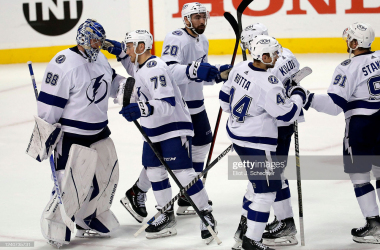 2022 Stanley Cup playoffs: Late surge lifts Lightning past Panthers in Game 1