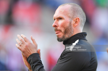 Michael Appleton will be hoping to bounce back this weekend after the Tangerines disappointing exit in the Carabao Cup to League Two Barrow in midweek.<div>Pic: Dave Howarth - CameraSport/Getty Images.</div>