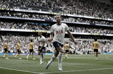 Tottenham vence Wolverhampton com gol histórico de Harry Kane