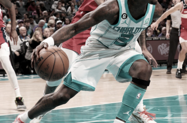 Charlotte Hornets vs Milwaukee Bucks: Live Stream, Score Updates and How to Watch the NBA Match