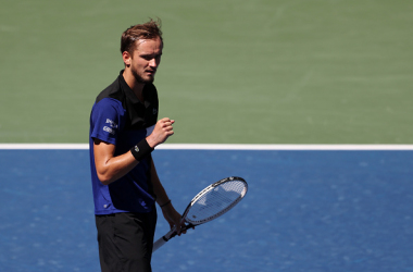 US Open: Daniil Medvedev cruises into round four