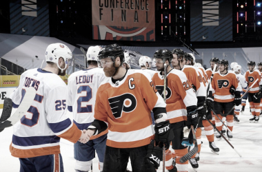 
 
 
 

 
 Los Islanders acaban con el sueño de los Flyers

