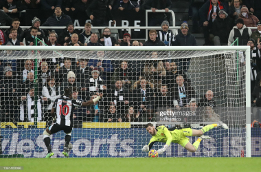 Newcastle United 1-1 Manchester United: De Gea heroics deny Magpies of much-needed win
