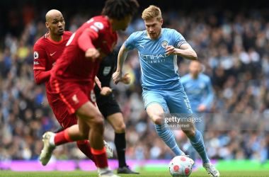 Kevin De Bruyne takes on Liverpool during last season's clash (Photo by Shaun Botterill/Getty Images)
