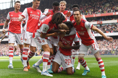 Desperate for top-four finish, Arsenal show qualities in madcap match