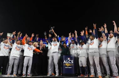 The Astros celebrate after winning the American League pennant/Photo: Elsa/Getty Images