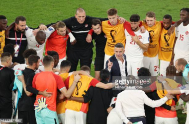 John Herdman addresses his players after the final whistle of Wednesday's defeat to Belgium.<div>Image: Richard Heathcote/Getty Images</div>