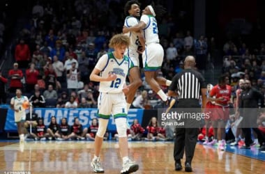 Texas A&M-Corpus Christi players celebrate after advancing in the NCAA Tournament/Photo: Dylan Buell/Getty Images