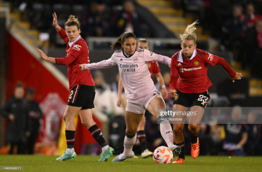 Man United 1-0 Arsenal: United push four points clear at the top of the WSL 