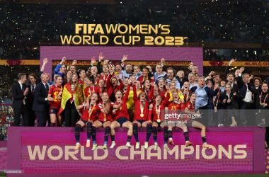 Spain celebrate after winning the 2023 FIFA Women’s World Cup (Photo by Catherine Ivill/Getty Images)