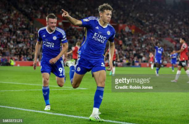 Southampton 1-4 Leicester City: Foxes run riot to go top of the table