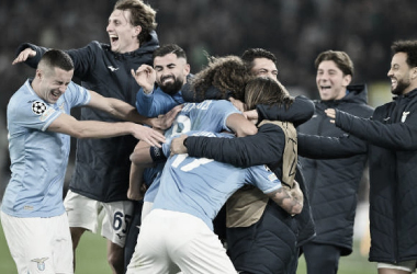 Los jugadores del Lazio celebrando el billete a los octavos de final. Foto: Getty Images