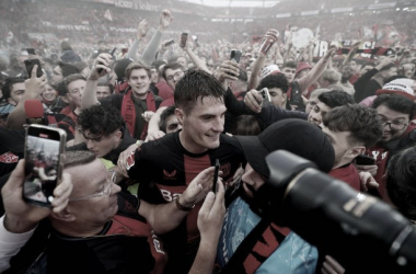 El Bayer Leverkusen conquista su primer título de la liga en una actuación espectacular 