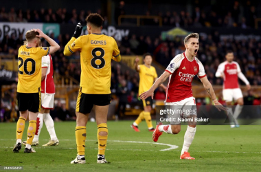 Wolves 0-2 Arsenal: Arsenal go top with win at Molineux