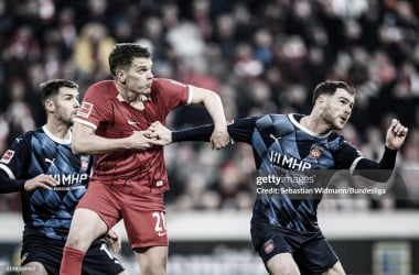 Matthias Ginter y  Budu Zivzivadze disputando un balón/ Fuente: Getty images